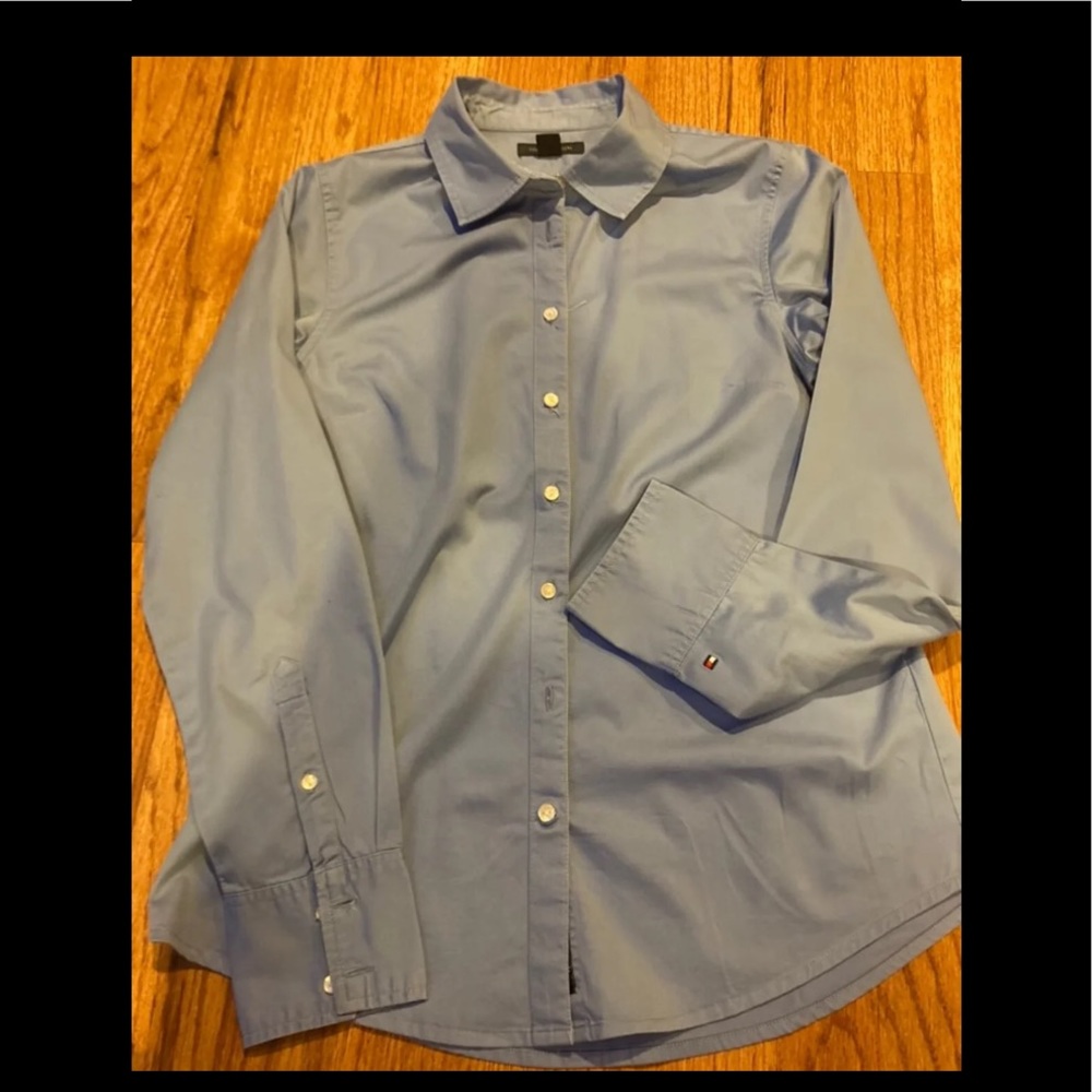 Tommy Hilfiger button down blouse top